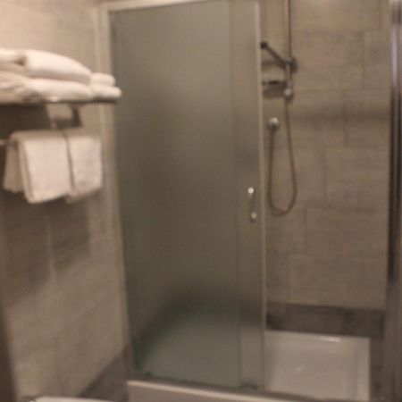 Ricci Rooms Genoa Bagian luar foto