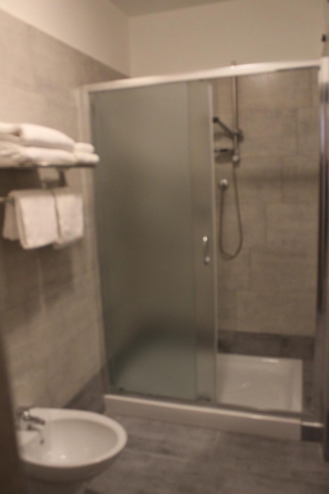 Ricci Rooms Genoa Bagian luar foto