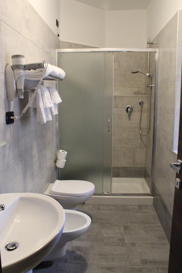 Ricci Rooms Genoa Bagian luar foto