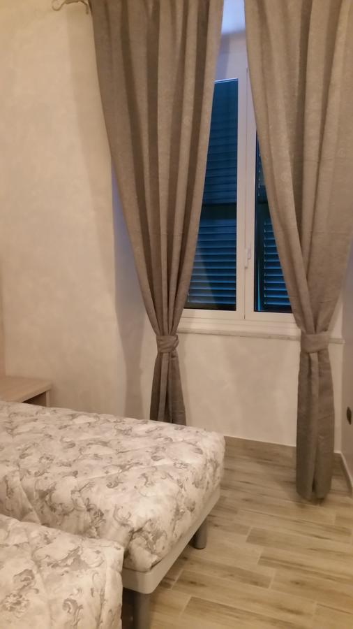 Ricci Rooms Genoa Bagian luar foto