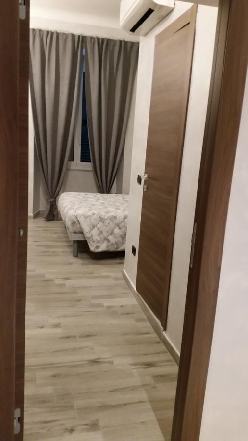 Ricci Rooms Genoa Bagian luar foto
