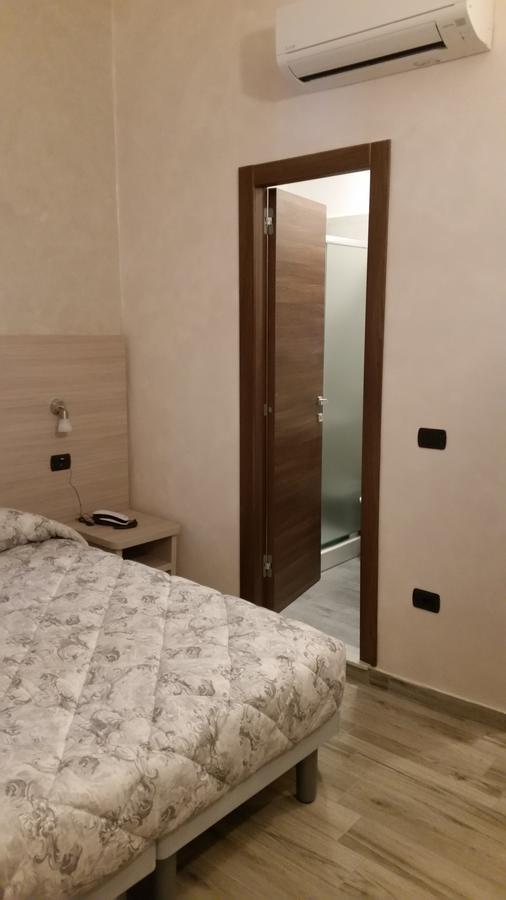 Ricci Rooms Genoa Bagian luar foto